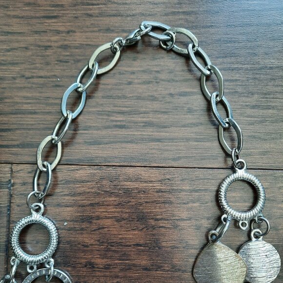 Silver-tone necklace - Picture 2 of 4
